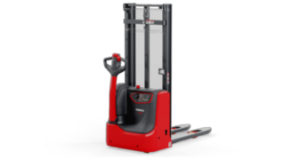 Un véritable chariot tout-terrain : Le gerbeur accompagnant L10 – L16 B compact de Fenwick peut relever de nombreux défis en entrepôt et en production. Gerbeurs L10 – L16 B Fenwick