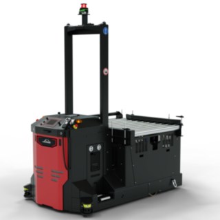 Véhicule de transport autonome I-MATIC CT core de Linde MH pour la prise en charge et le transport de marchandises depuis un système de convoyage.