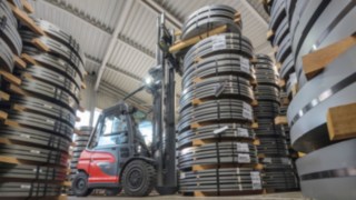 Chez Layher, le Fenwick X50 exécute ses tâches avec brio.