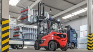 Le Fenwick X50 est testé sous toutes les coutures chez Layher depuis octobre 2022.