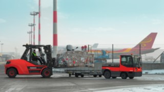 chariot_thermique_H_P250_aeroportuaire_FENWICK_4012_810_BX chariot_thermique_H_P250_aeroportuaire_FENWICK_4012_810_BX