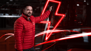 Fenwick-Linde propose à ses clients la solution énergétique adaptée à leurs besoins spécifiques.