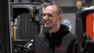 Devenir Technicien·ne Service Client Fenwick grâce à la reconversion professionnelle