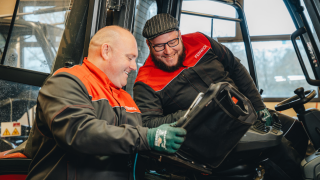 Techniciens Service Client Fenwick en formation technique